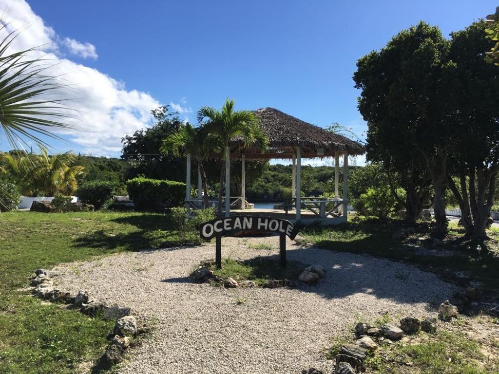 Sand Dollar Cottage Cottage Rock Sound Exterior photo